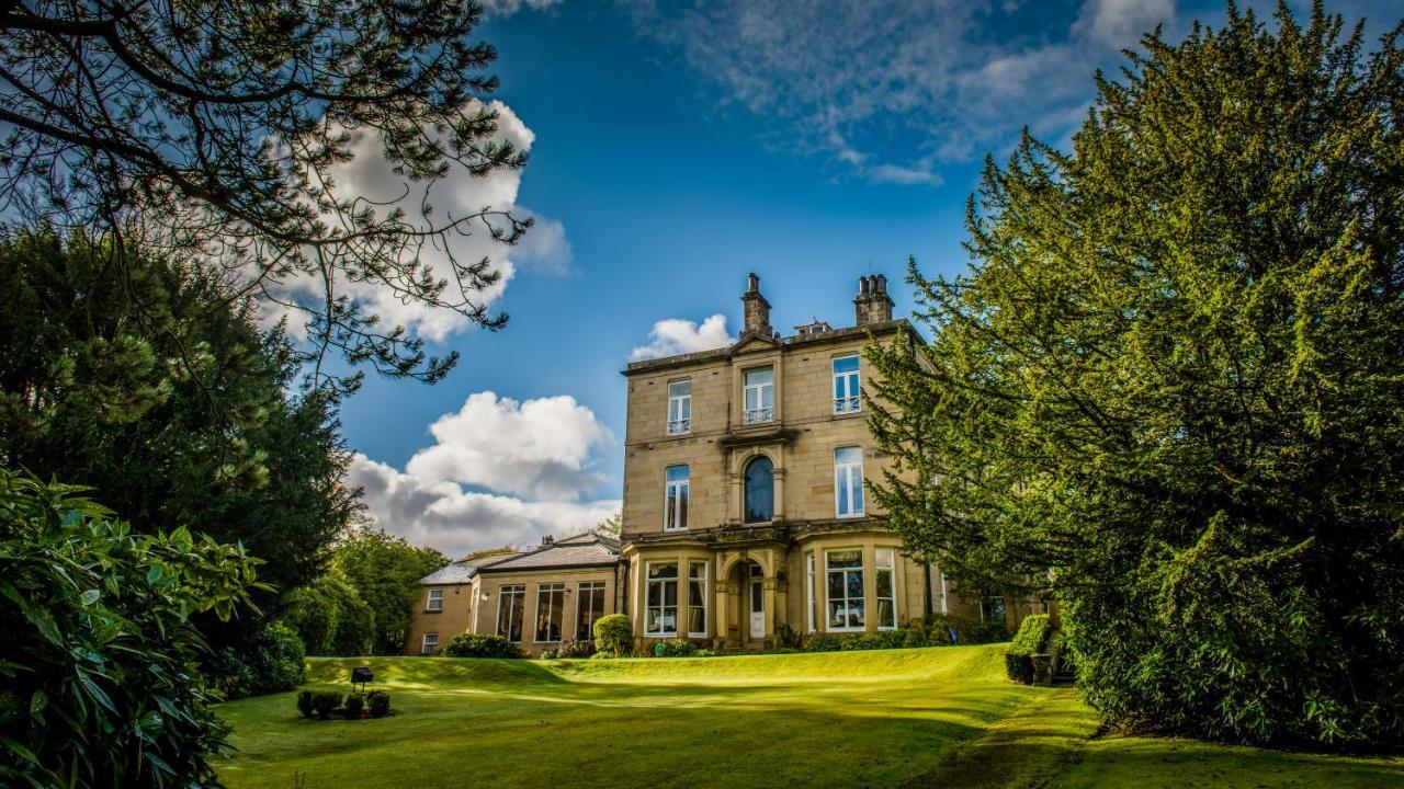 Astley Bank Hotel Darwen Eksteriør bilde