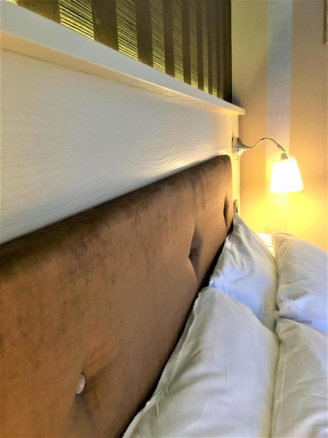 Astley Bank Hotel Darwen Eksteriør bilde