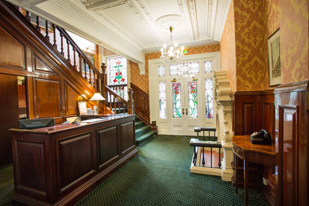 Astley Bank Hotel Darwen Eksteriør bilde