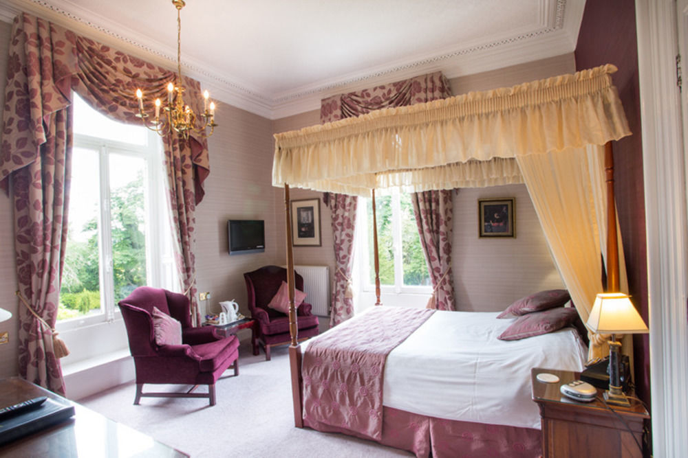 Astley Bank Hotel Darwen Eksteriør bilde