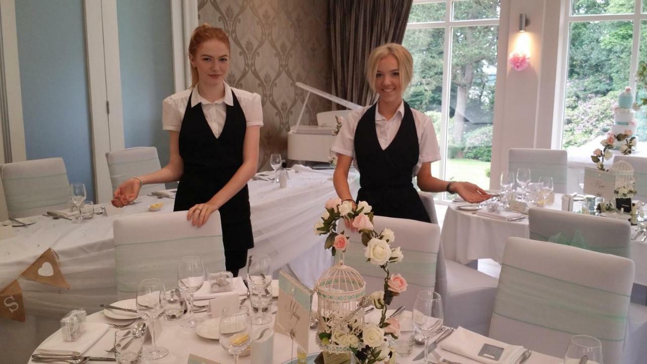 Astley Bank Hotel Darwen Eksteriør bilde