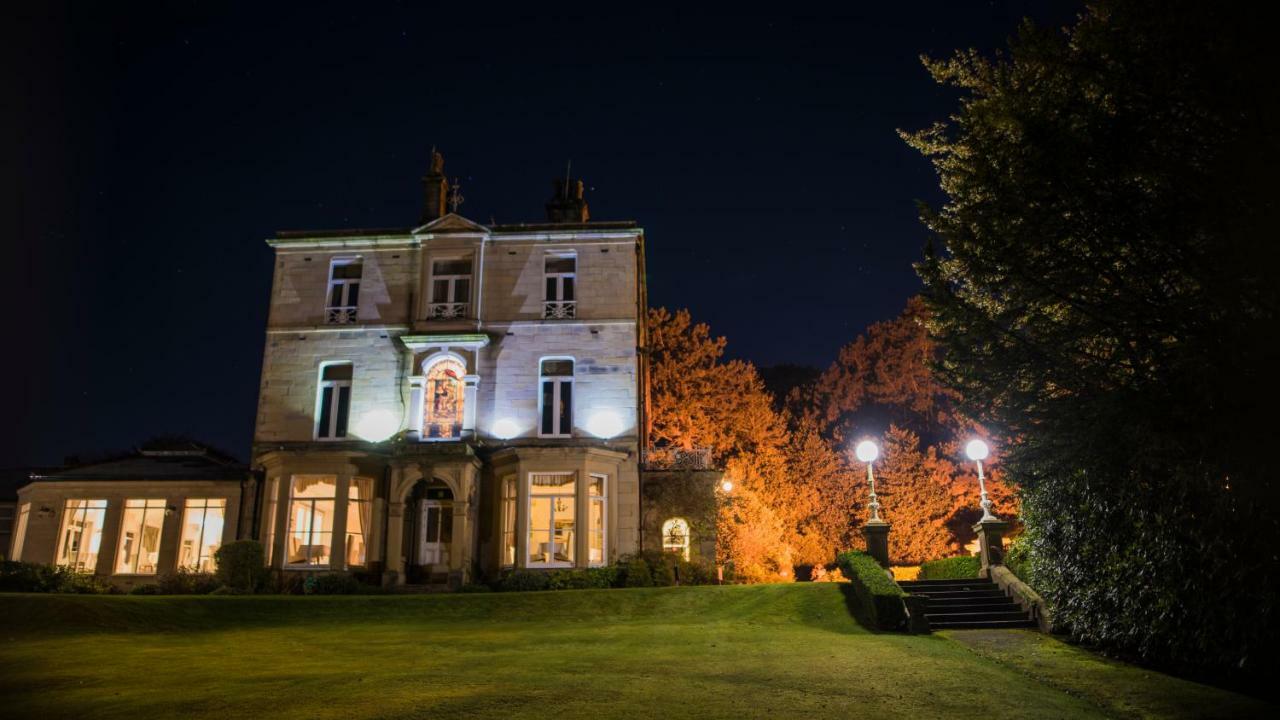 Astley Bank Hotel Darwen Eksteriør bilde
