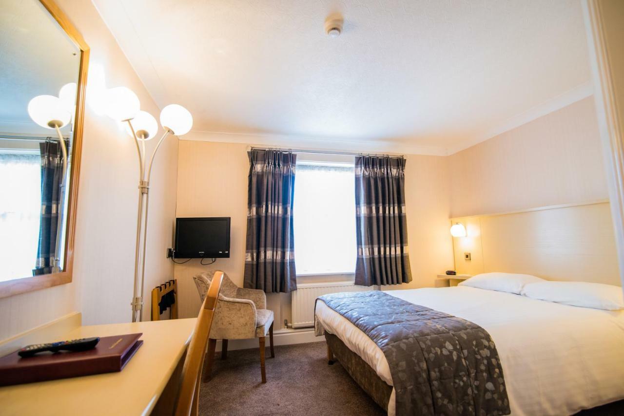 Astley Bank Hotel Darwen Eksteriør bilde