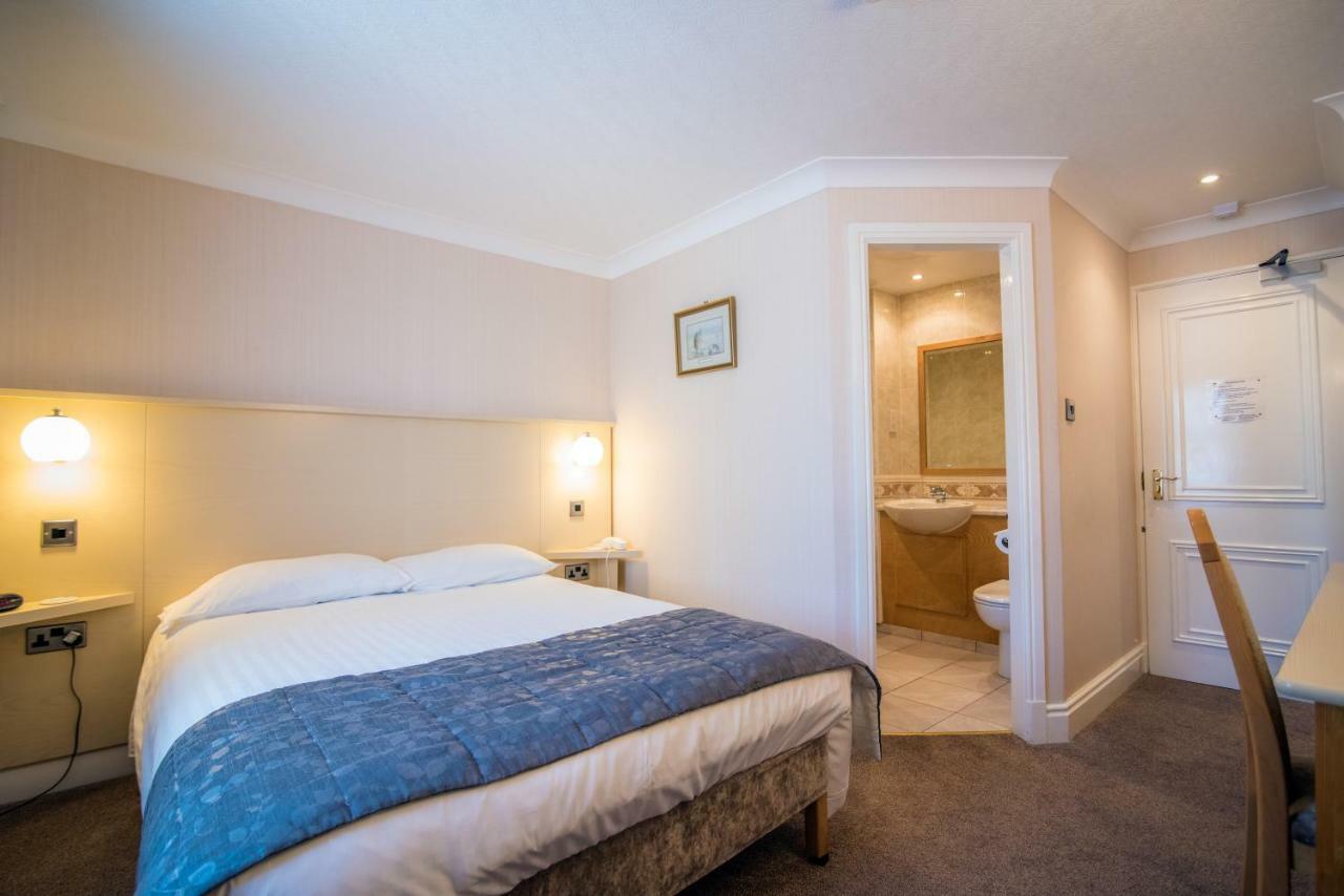 Astley Bank Hotel Darwen Eksteriør bilde